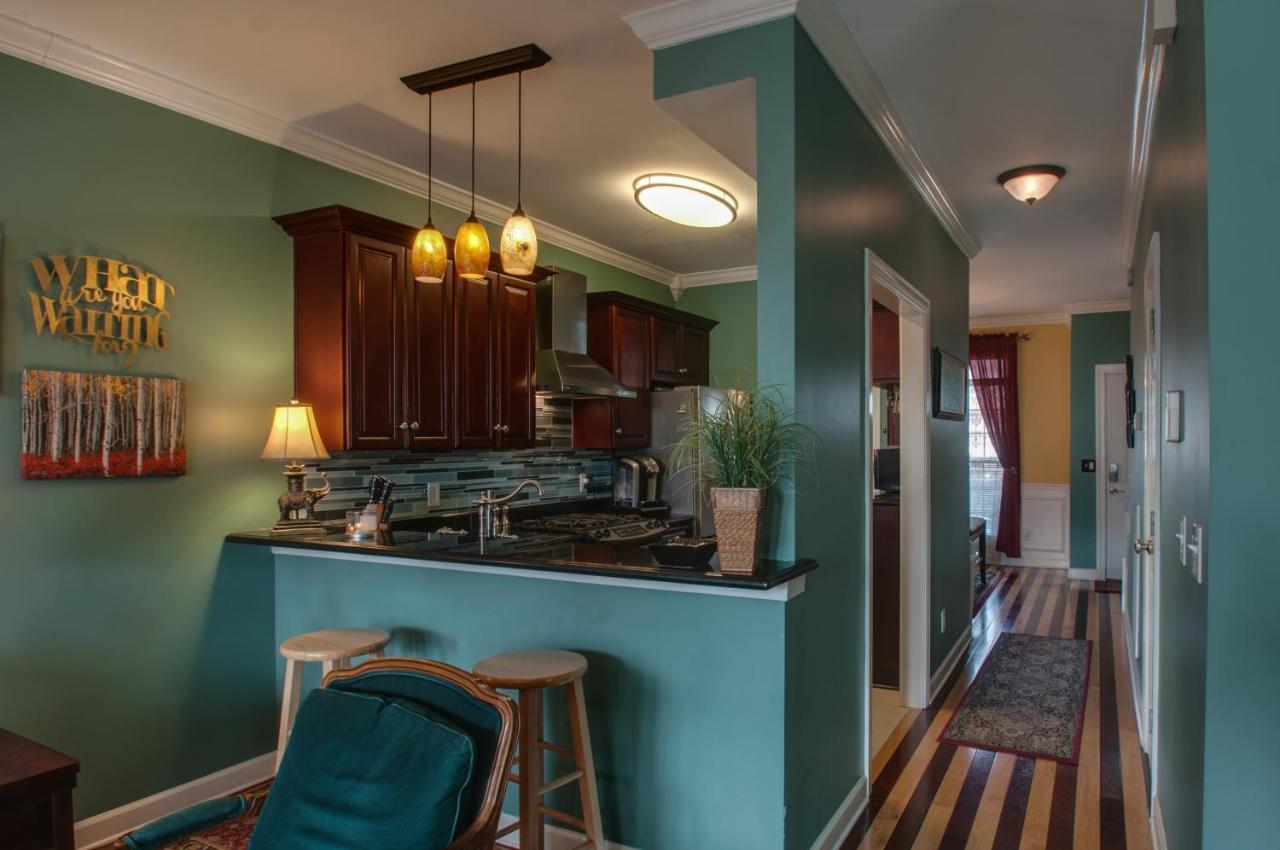 Vacation Home 5 Mins To Down Town 2 Bedrooms 2 Baths Garden Area Hot Tub Nashville Luaran gambar