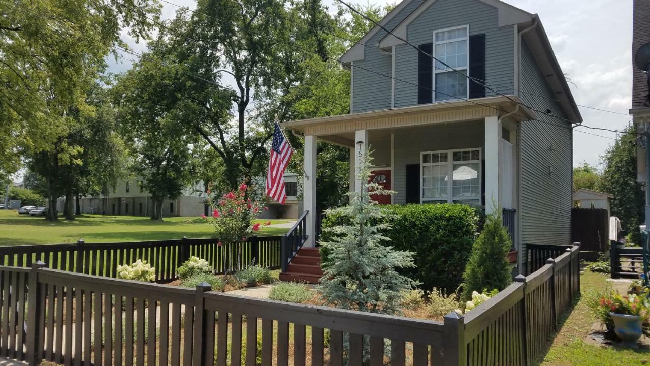 Vacation Home 5 Mins To Down Town 2 Bedrooms 2 Baths Garden Area Hot Tub Nashville Luaran gambar